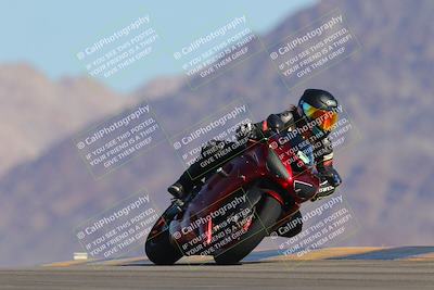 media/Oct-01-2023-SoCal Trackdays (Sun) [[4c570cc352]]/Turn 9 Set 1 (950am)/